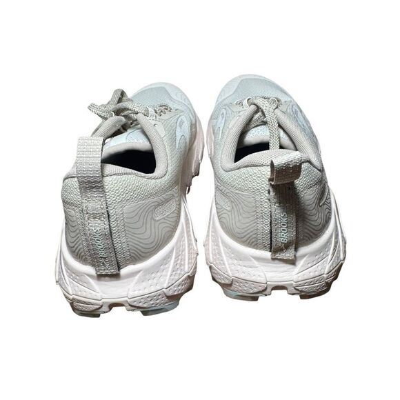 NEW Womens BROOKS CASCADIA 17 White Sand Gray MESH Running Shoes AUTHENTIC 8.5 - Picture 4 of 5